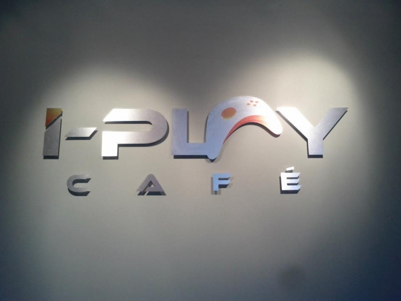 iPlay Cafe